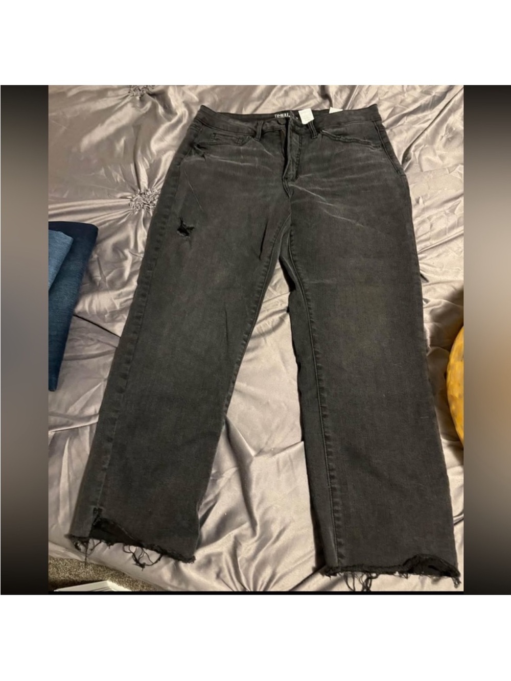 Black Distressed Straight-Leg slight crop Jeans